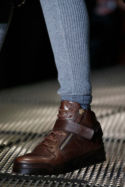 Look 36